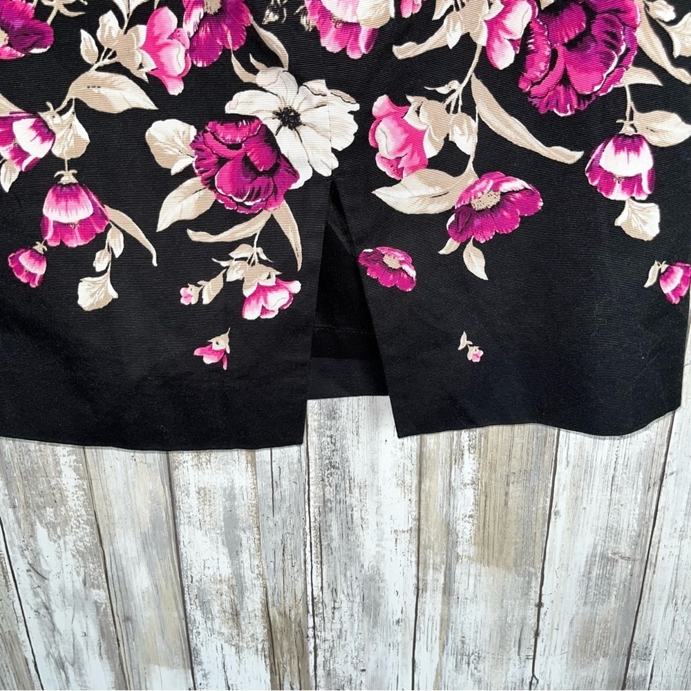 White House Black Market Black & Pink Floral Pencil Skirt - Picture 4 of 6